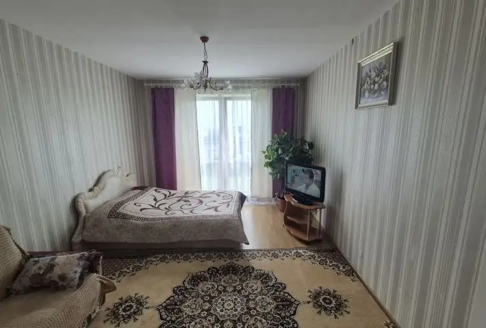 Минск, улица Притыцкого, 49, 1 комн.
